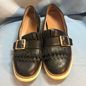 Size 9 Vionic loafers
